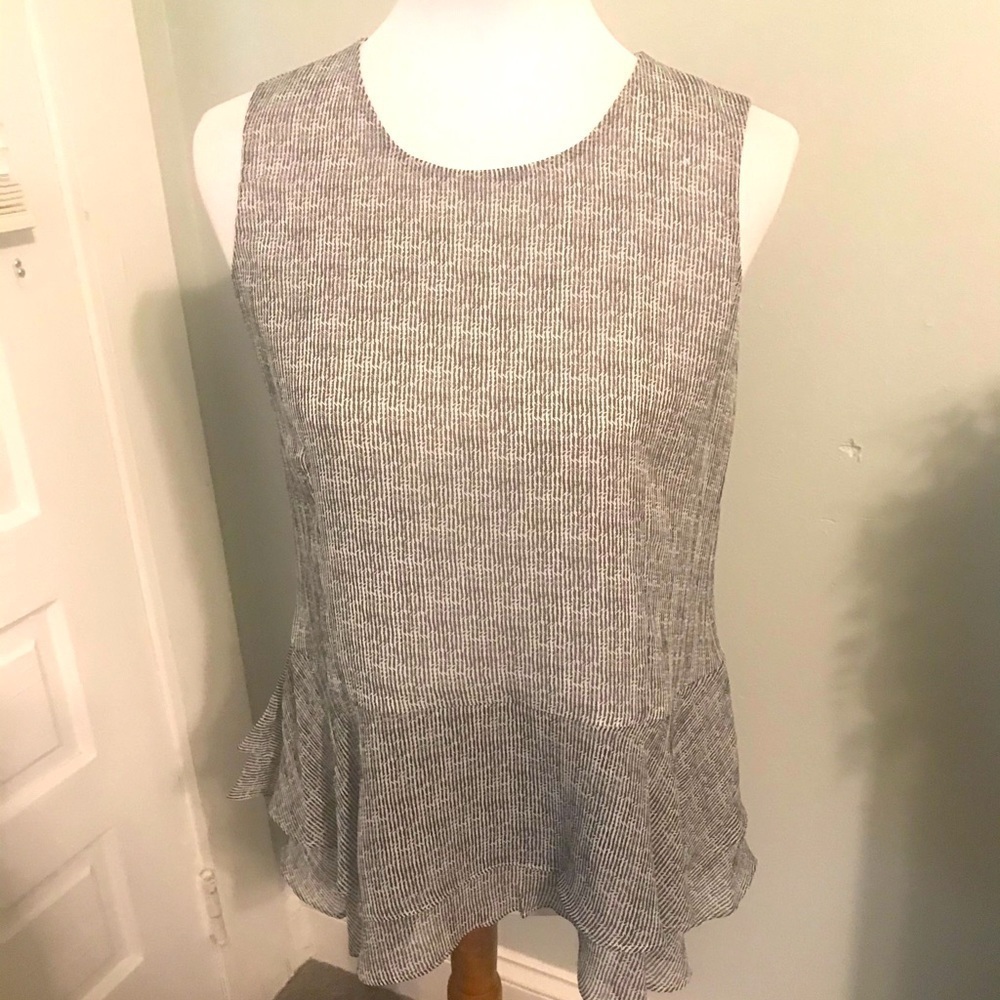 NWT Tommy Hilfiger blouse size XS